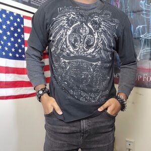 Grunge grey graphic shirt